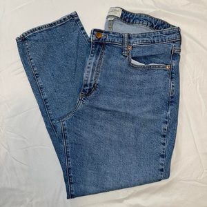 UNIVERSAL THREAD SLIM, STRAIGHT LEG JEANS